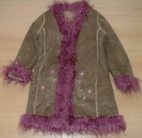 Hnědý semišový zimní kabátek s kožíškem vel. 9-10 let