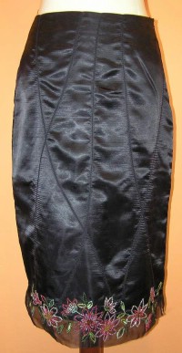 Dámská černá sukně s korálky zn. Principles vel. 38