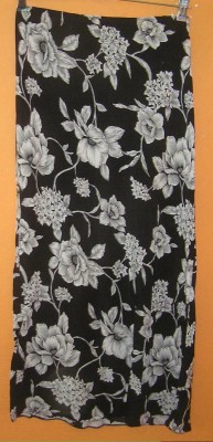 Dámská černá sukně s květy zn. Wallis