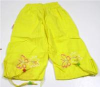 Žluté plátěné kalhoty s motýlky 