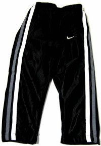 Outlet - Černé sportovní oteplené kalhoty zn. Nike