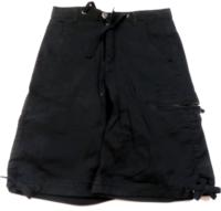 Černé plátěné 3/4 kalhoty s výšivkou zn. Kangol