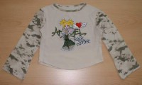 Béžovo-army triko s holčičkou a nápisem vel. 10 let