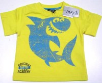 Outlet - Žluté tričko se žralokem zn. Minoti