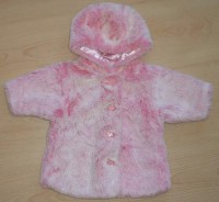 Růžový chlupatý kabátek s kapucí zn. George