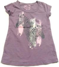 Fialové tričko se zebrami 