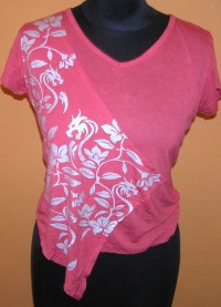 Dámské růžové tričko s květy