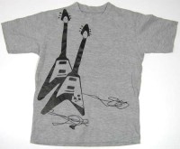 Šedé tričko s kytarami