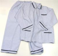 Modro-bílé pruhované pyžamo 