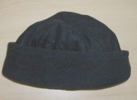 Černý fleecový oteplený klobouček