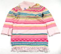 Růžovo-barevný vzorovaný svetr s roláčkem 