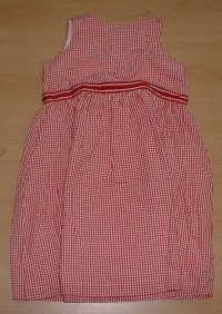 Červeno-bílé kostkované šatičky se spodničkou 