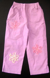 Růžové elastické 3/4 kalhoty s našitými kytičkami a flitry zn. George vel. 8-9 let, 128/134 cm