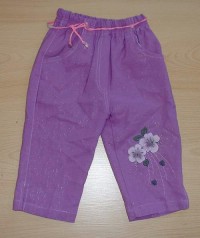 Fialové plátěné kalhoty s kytičkou
