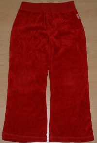 Červené sametové kalhoty s nápisem