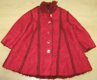 Červený semišový kabátek