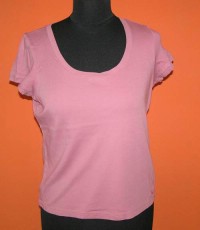 Dámské růžové tričko vel. 38