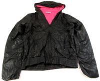 Černá šusťáková jarní bunda s kapucí 