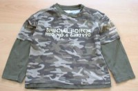 Army-khaki triko s nápisem zn. Bhs