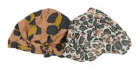 2x čepice - starorůžovo-šedá vzorovaná turbanová čepice + bílo-šedá s leopardím vzorem zn. Next