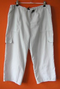 Dámské bílé 3/4 šusťákové kalhoty s kapsami zn. Dorothy Perkins vel. 42