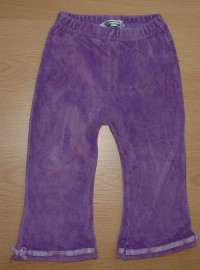 Fialové sametové kalhoty