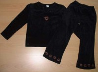 Set- Černá sametová mikča s výšivkou + sametové kalhoty s výšivkou zn. Adams