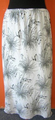 Dámská černo-bílá letní sukně s květy