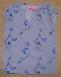 Fialové tričko s kytičkami a motýlky