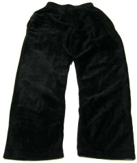 Černé sametové kalhoty