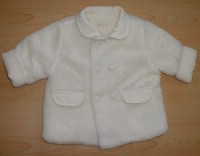Smetanový chlupatý zimní kabátek s límečkem