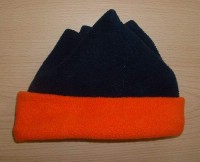 Modro-oranžová fleecová čepka