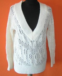 Dámský bílý pletený svetřík