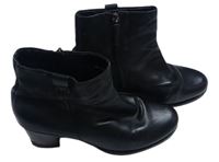 Dámské černé kožené kotníkové boty na podpatku zn. Ecco vel. 39