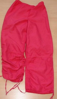 Růžové plátěné kalhoty vel. 140