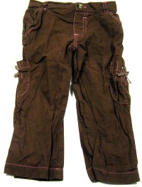 Hnědé plátěné kalhoty s kapsami