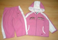 Set-Růžova fleecová bundička s kapucí a nápisem + kalhoty zn. Nike