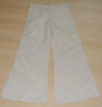 Béžovo-bílé šusťákové kalhoty zn. George vel. 12-13 let
