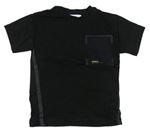 Černé tričko s kapsou Zara