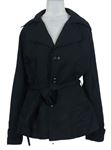 Dámský černý šusťákový krátký kabát s páskem Vero Moda 