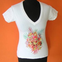 Dámské bílé tričko s květy