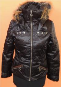 Dámská černá šusťáková zimní bunda s kapucí 