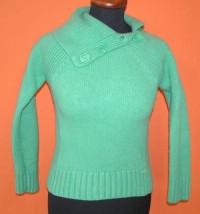 Dámský zelený svetr s límcem