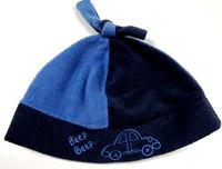 Modro-tmavomodrá fleecová čepice s autem 