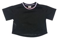 Černé sportovní crop tričko s dirkovaným vzorem zn. Ted Baker