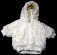 Smetanový huňatý kabátek s kapucí zn. Cherokee