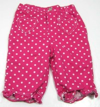 Růžové puntíkové plátěné 3/4 kalhoty se srdíčky 