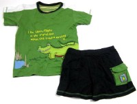 Set: tmavomodré kraťasy + zelené tričko s krokodýlem zn. Mothercare