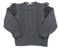 Tmavošedý perforovaný svetr s krajkovými volánky zn. RIVER ISLAND