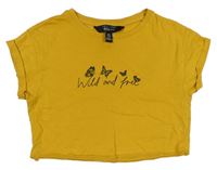 Hořčicové crop tričko s nápisem a motýly zn. New Look